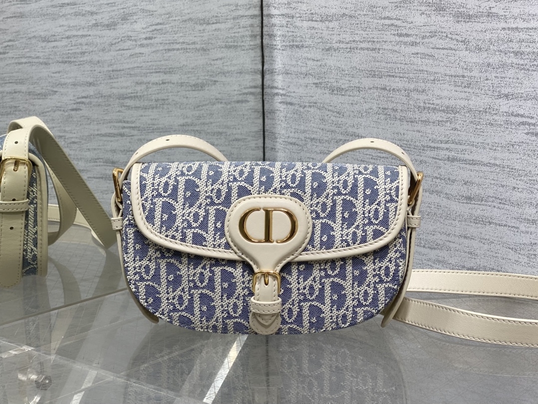 Di0r 30 Bobby Bag-21*5*12CM