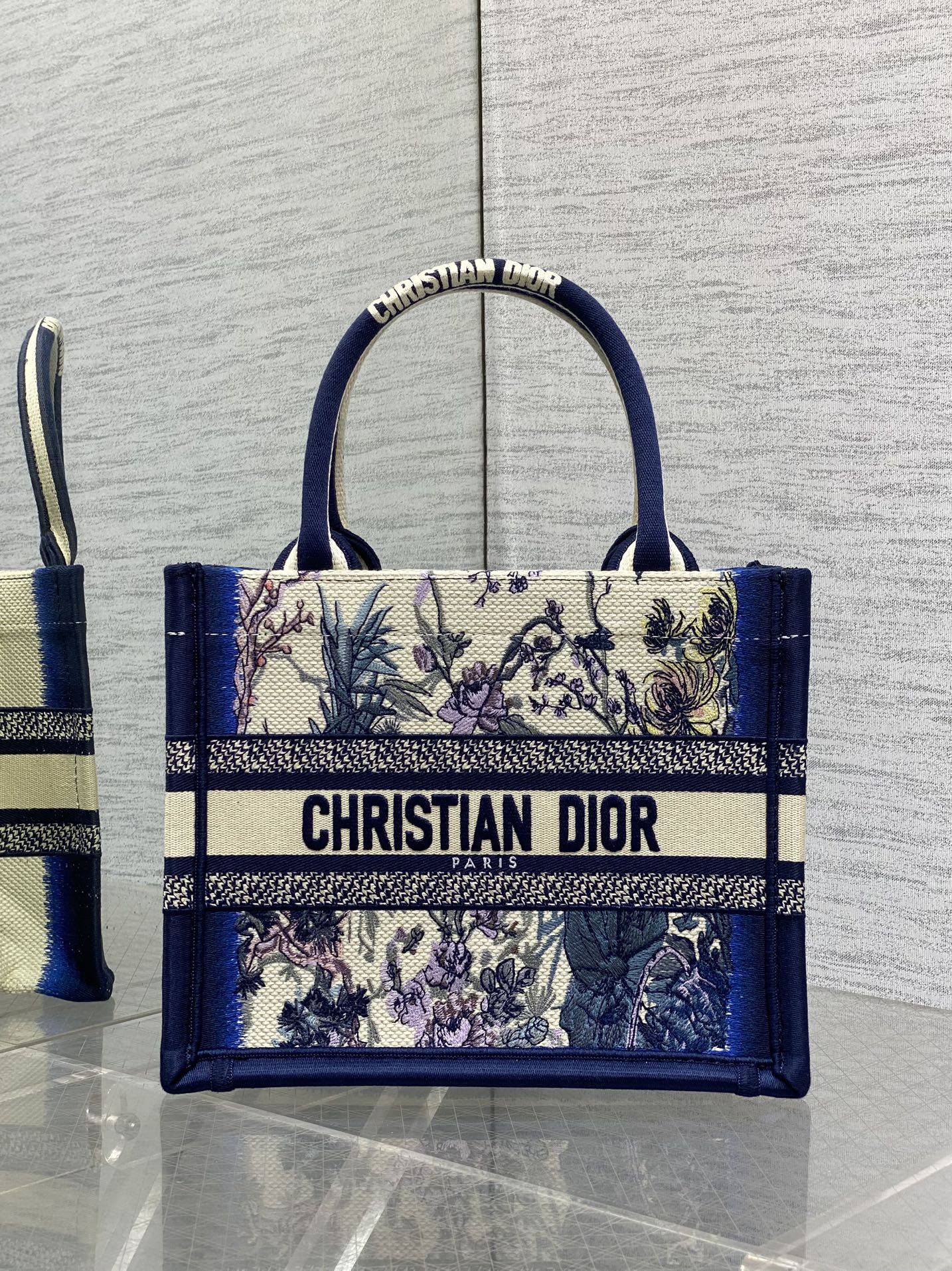 Diro Small Book Tote-26*8*22CM