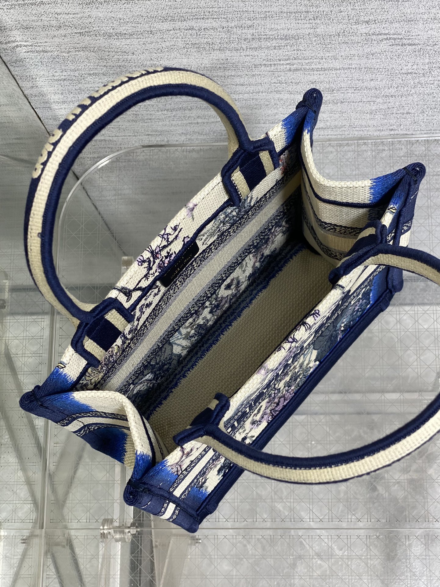 Diro Small Book Tote-26*8*22CM
