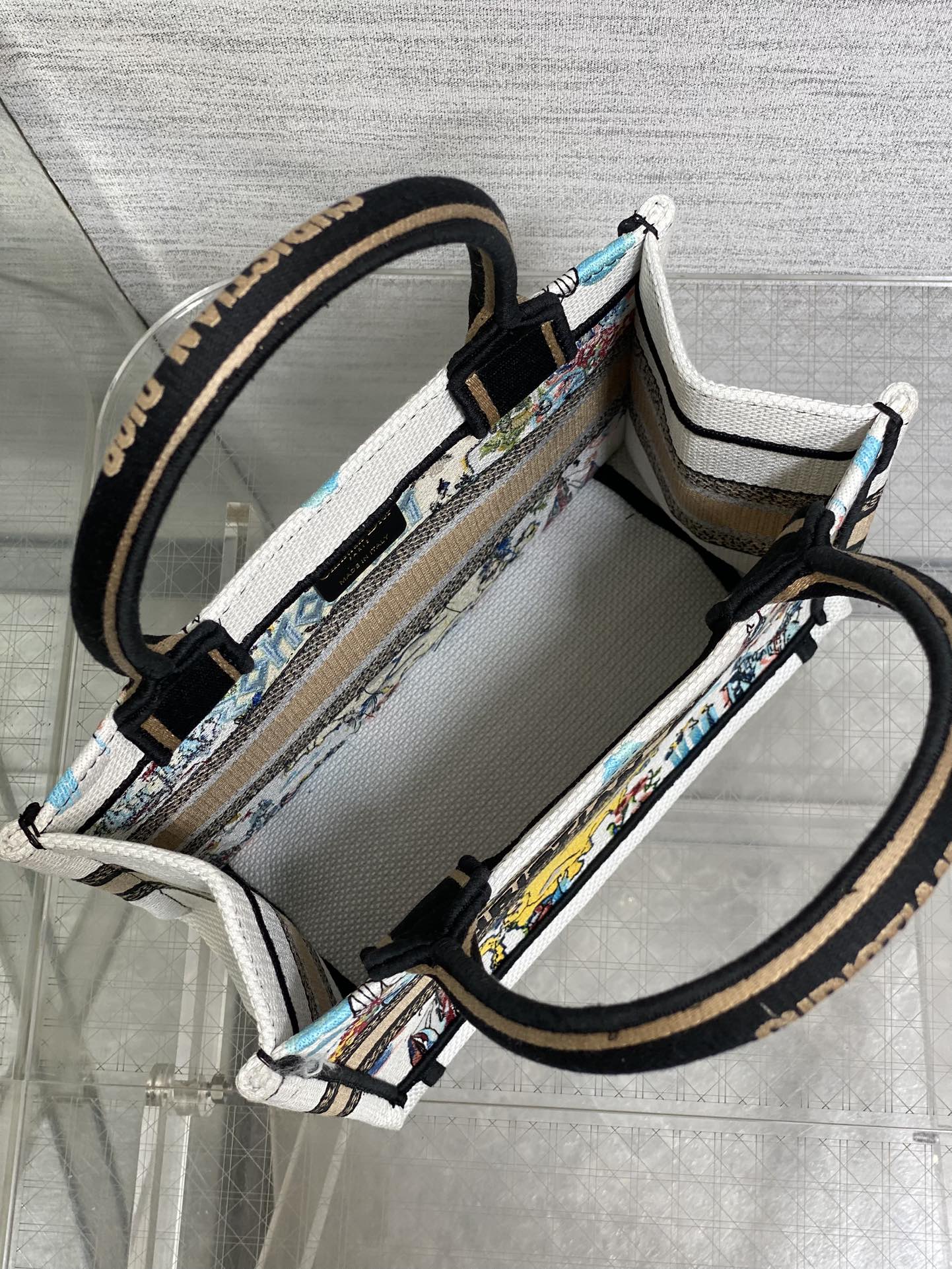 Diro Small Book Tote-26*8*22CM