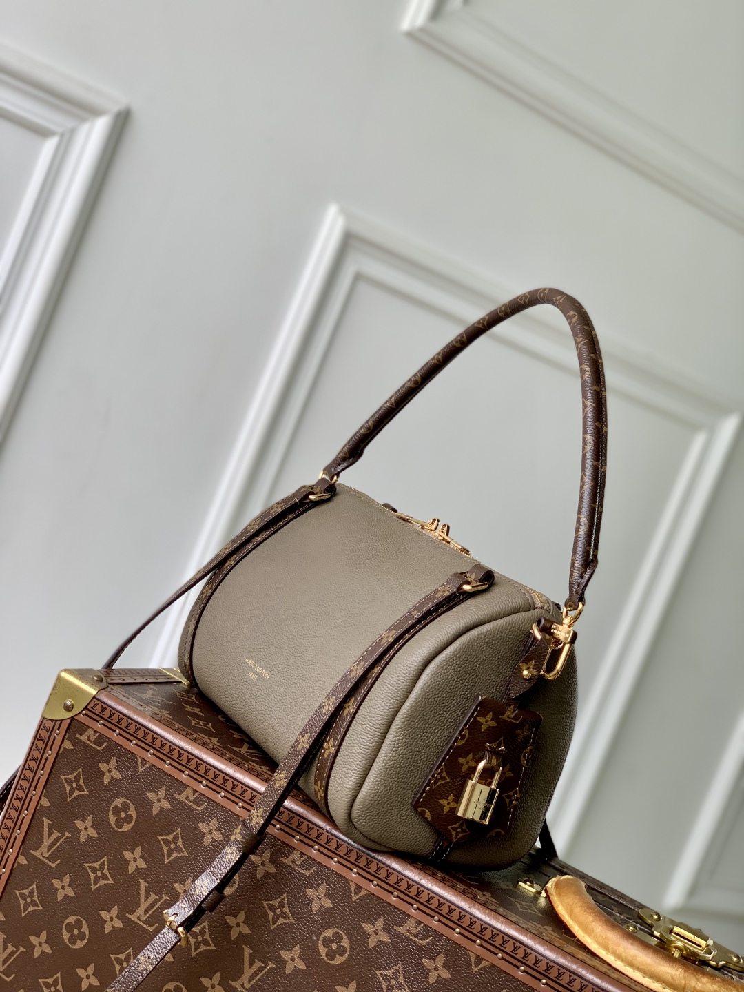 L0vis Vvtt0n Express Handbag-M26039-17 x 13.5 x 26CM