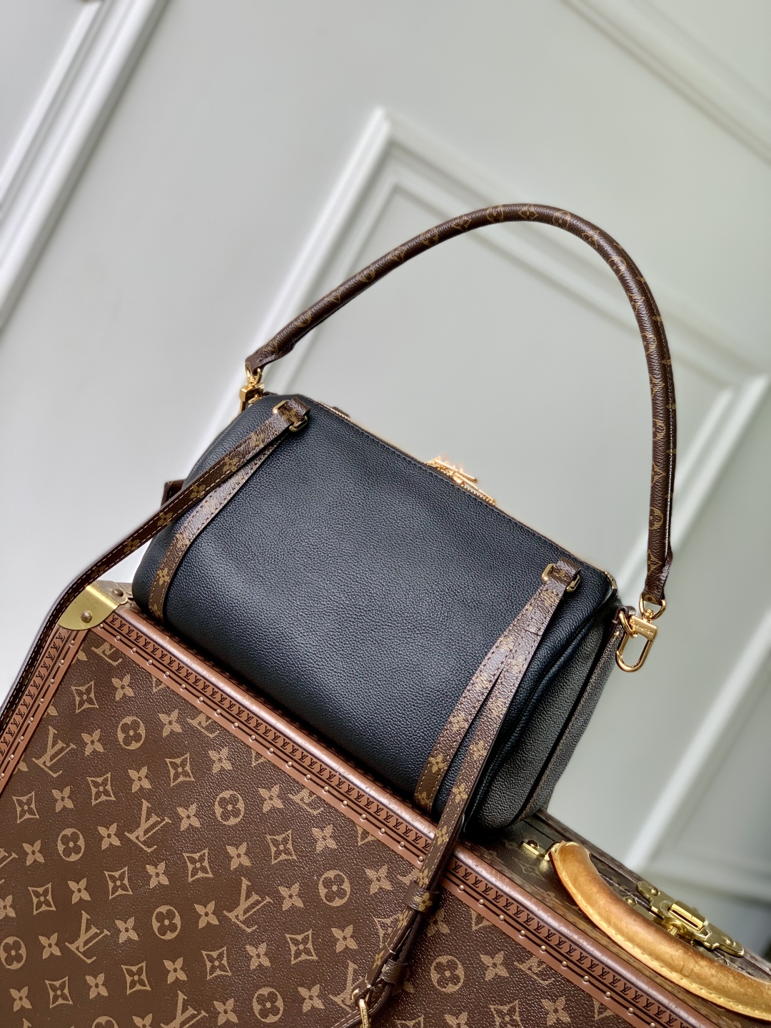 L0vis Vvtt0n Express Handbag-M26039-17 x 13.5 x 26CM
