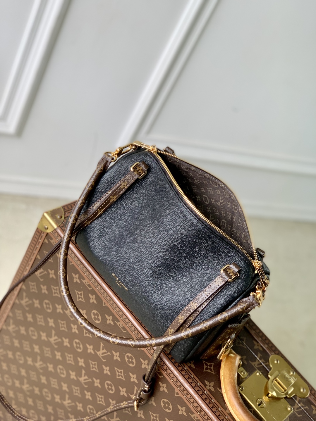 L0vis Vvtt0n Express Handbag-M26039-17 x 13.5 x 26CM