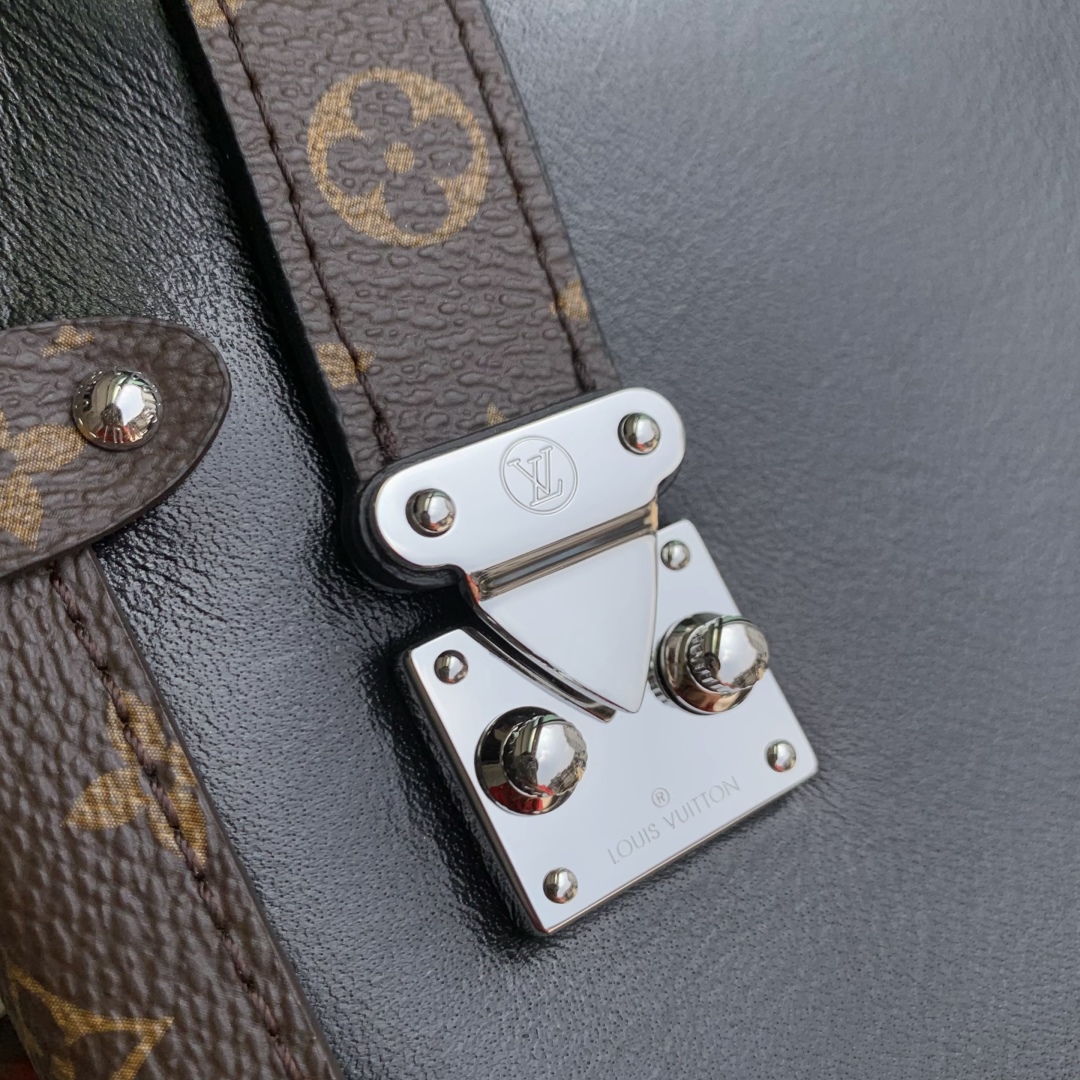 L0vis Vvtt0n Side Trunk -M14606-16 x 8.5 x 23.5CM