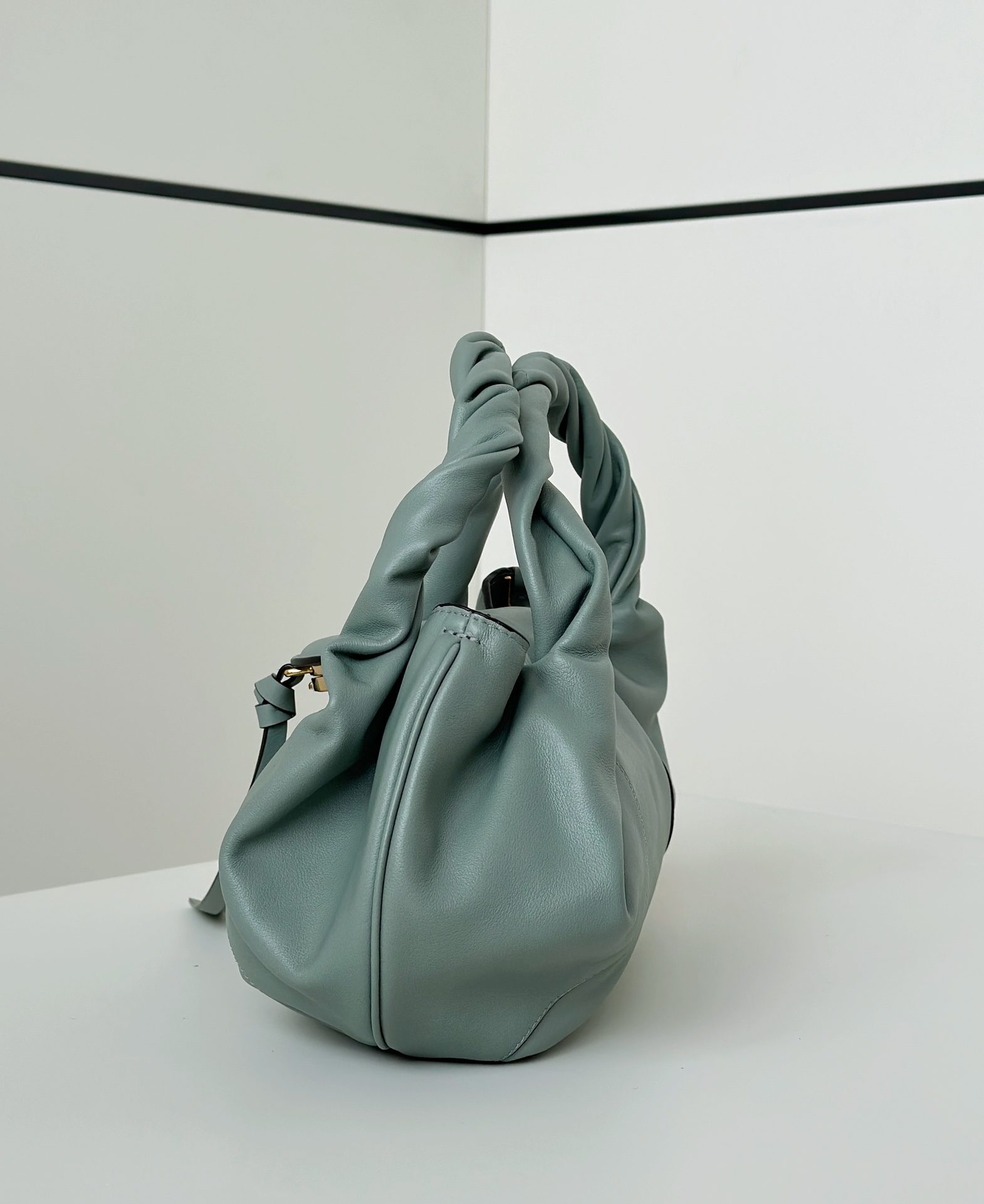 F**di Spy Bag -32*12*18CM