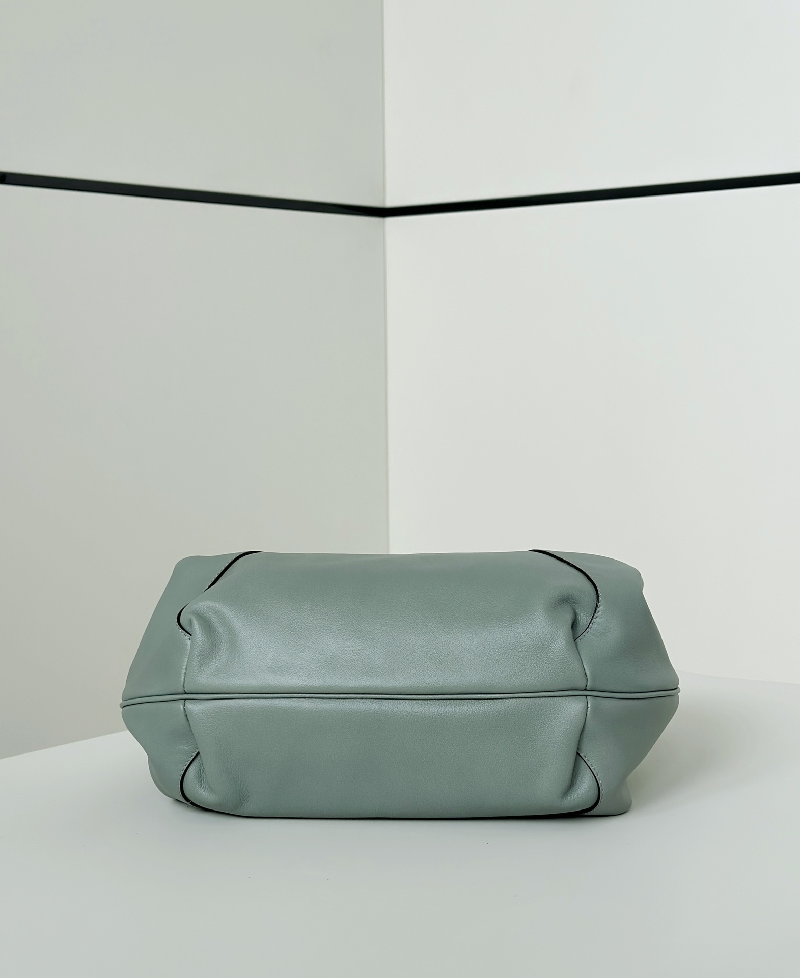 F**di Spy Bag -32*12*18CM