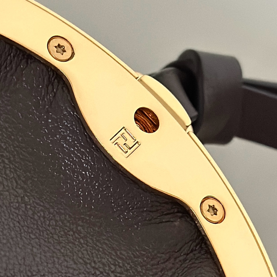 F**di Spy Bag -32*12*18CM