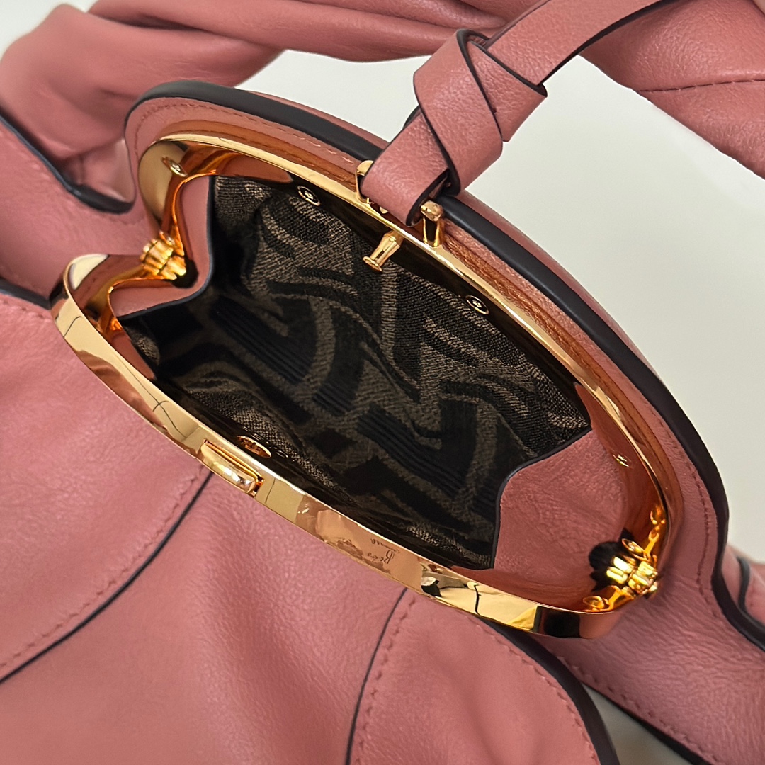F**di Spy Bag -32*12*18CM