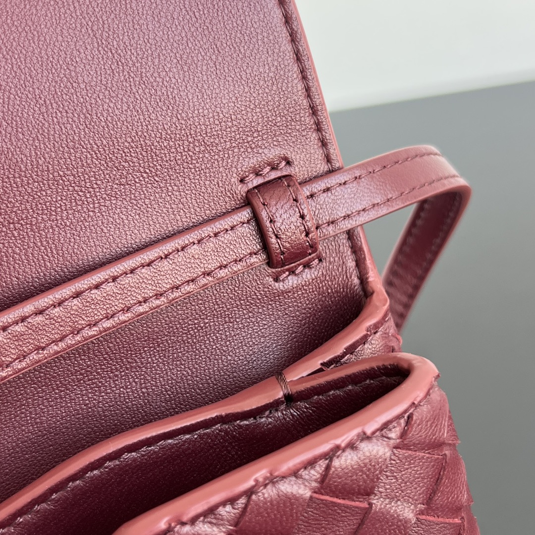 B0tt*ga Ven*ta Knot Lock Bag-25x16x5.5CM