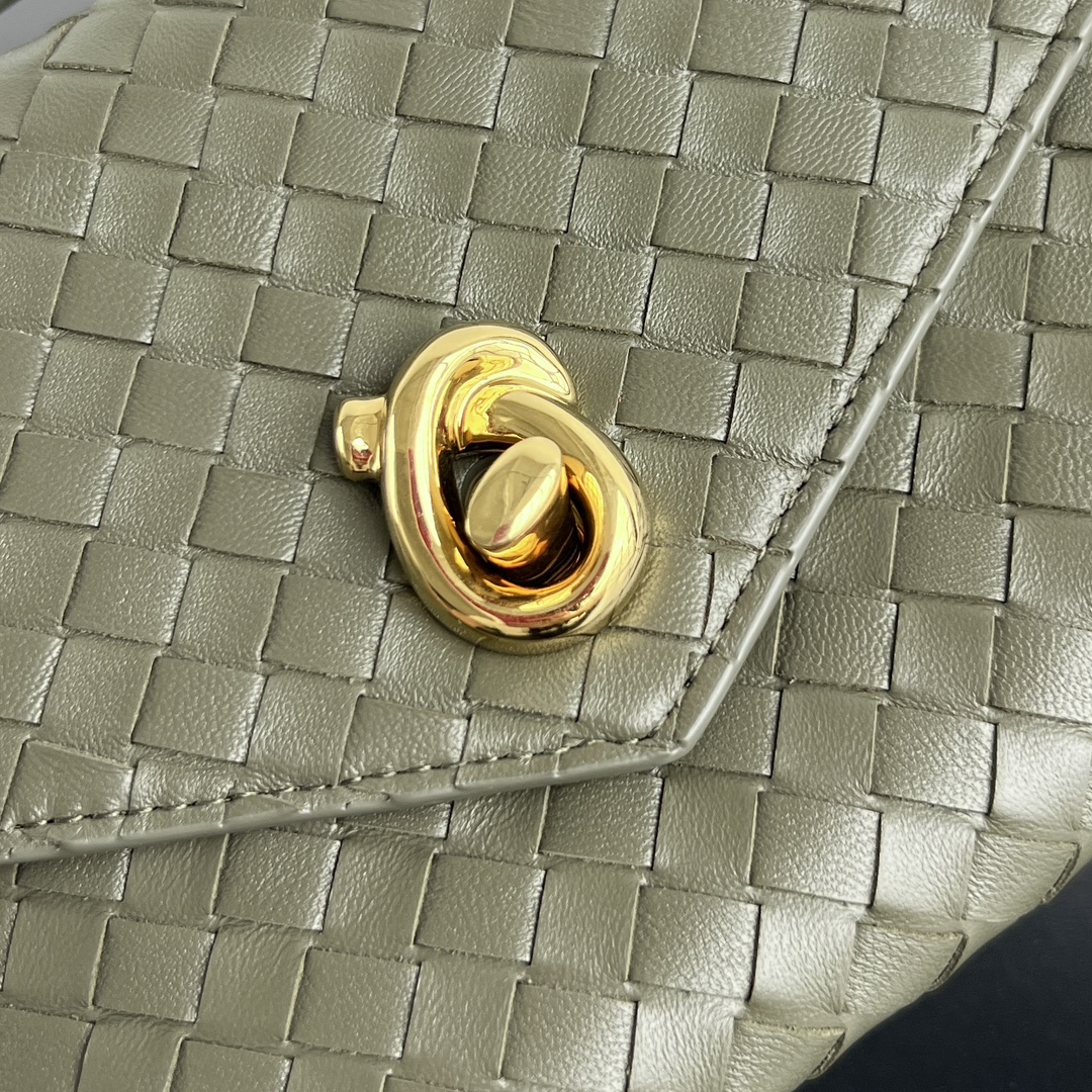 B0tt*ga Ven*ta Knot Lock Bag-25x16x5.5CM