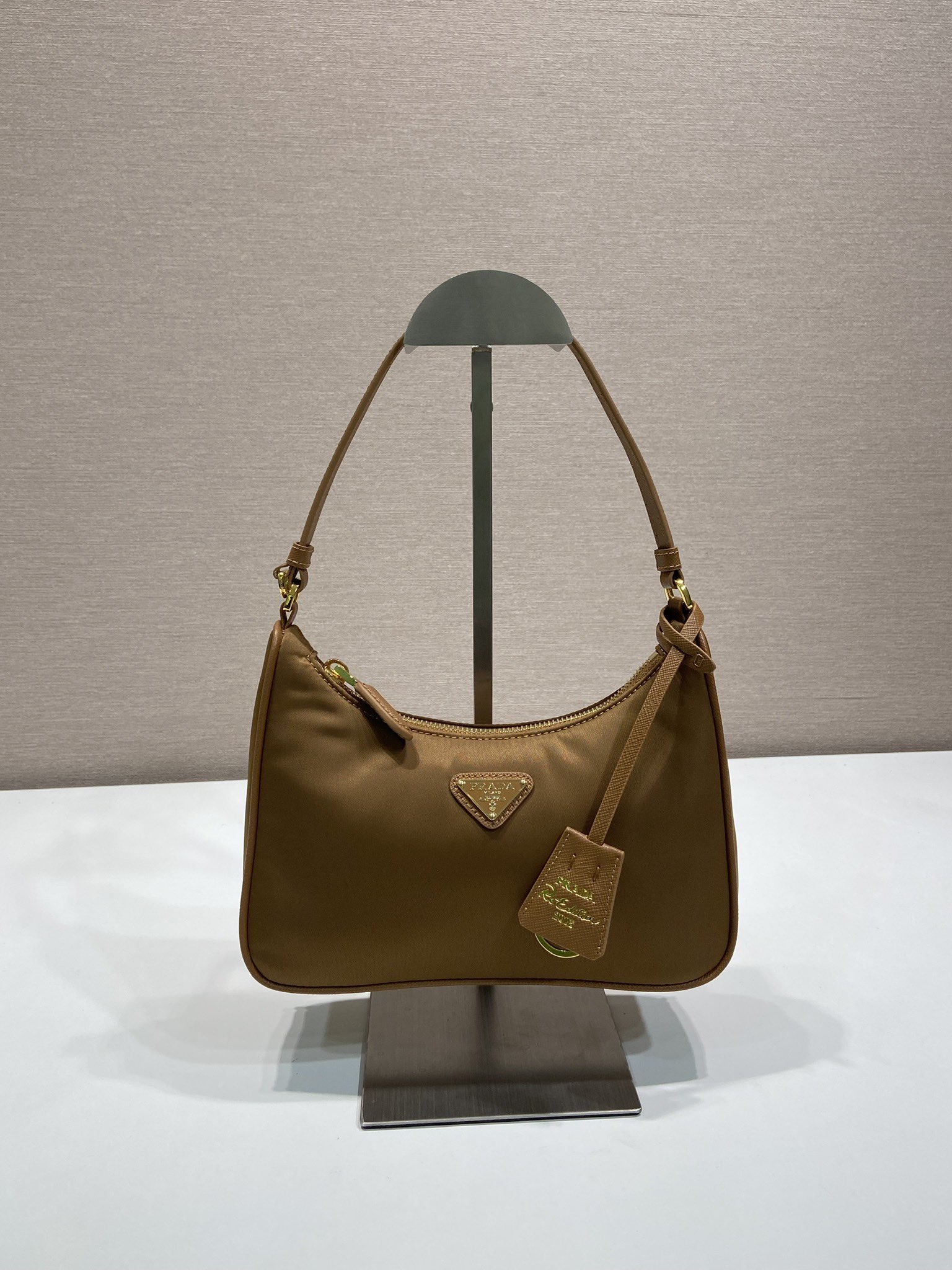 Pra*a Re-Edition 2005 Hobo Bag-22*18*6.5CM