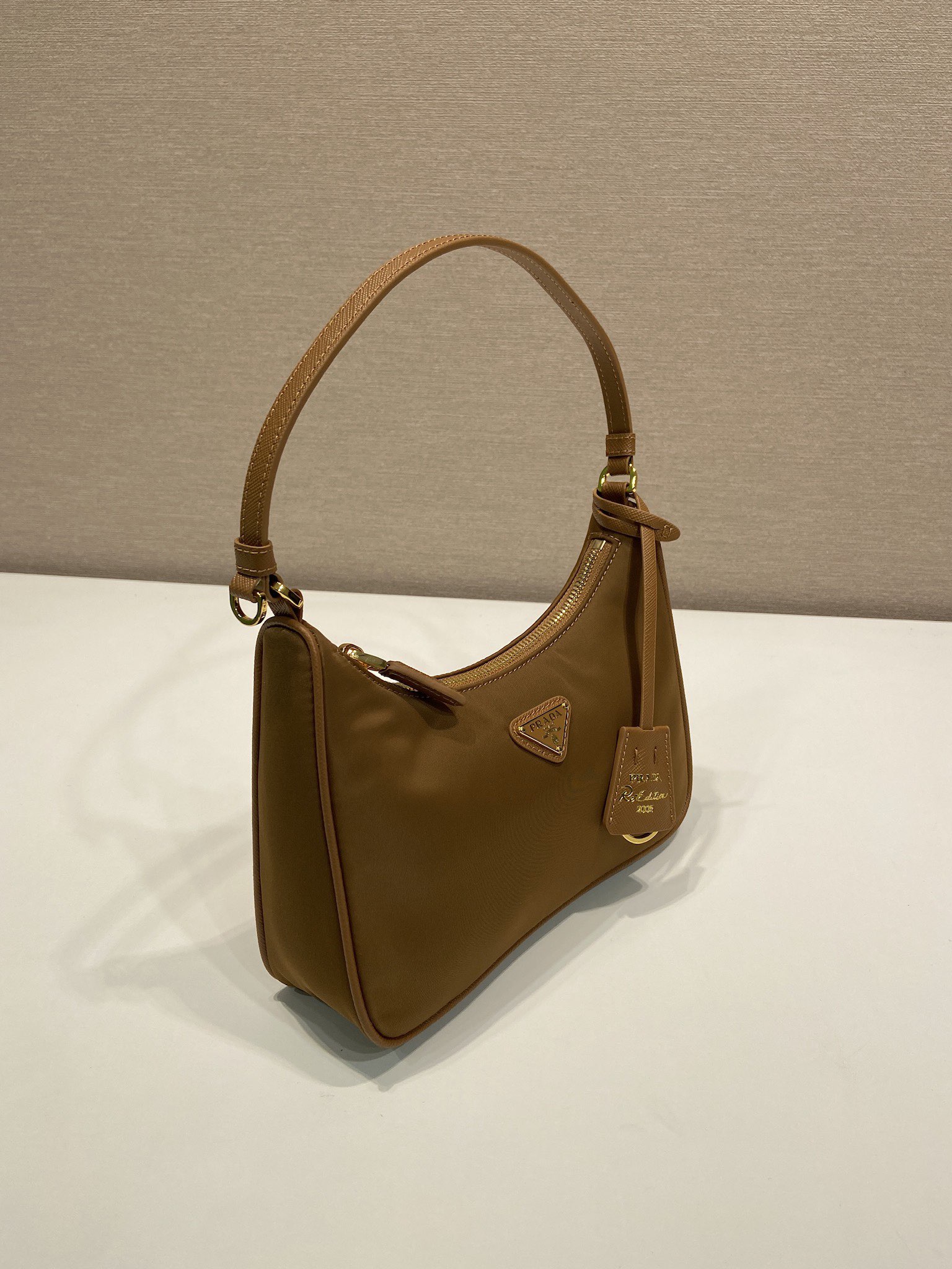 Pra*a Re-Edition 2005 Hobo Bag-22*18*6.5CM