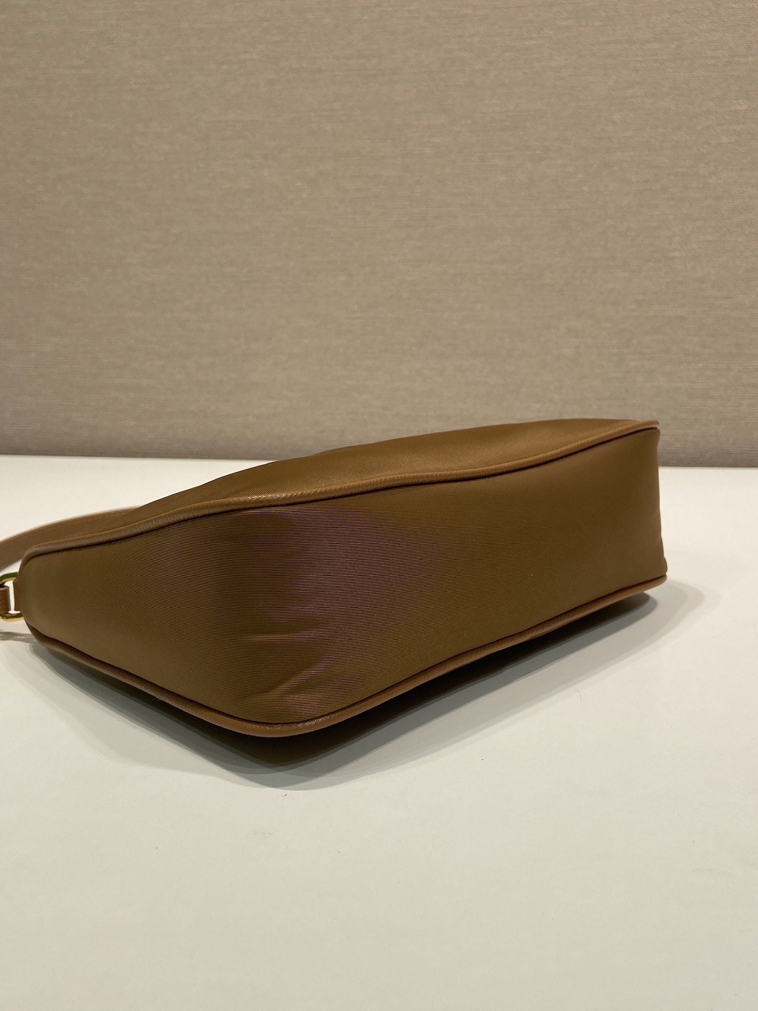 Pra*a Re-Edition 2005 Hobo Bag-22*18*6.5CM