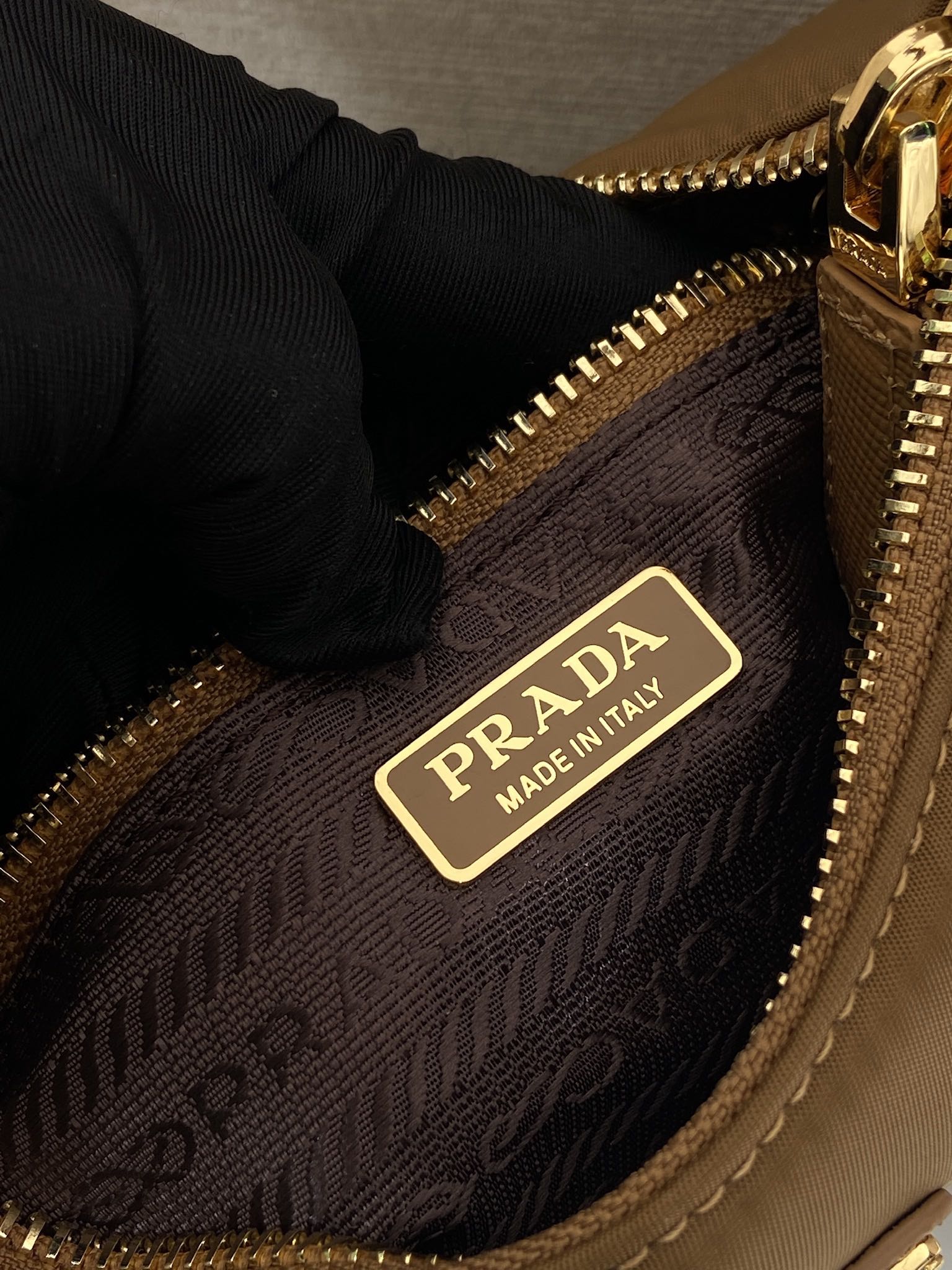Pra*a Re-Edition 2005 Hobo Bag-22*18*6.5CM
