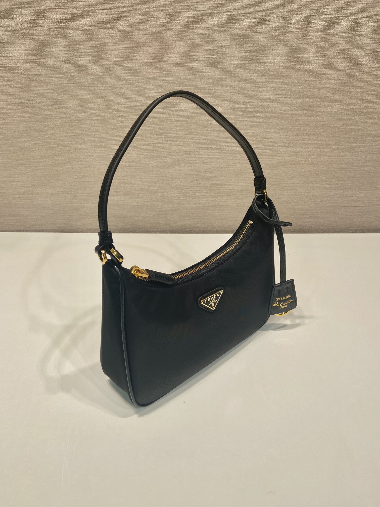 Pra*a Re-Edition 2005 Hobo Bag-22*18*6.5CM