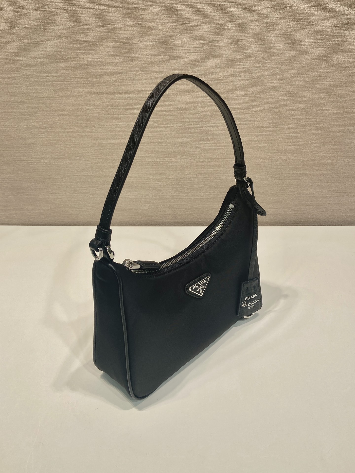 Pra*a Re-Edition 2005 Hobo Bag-22*18*6.5CM