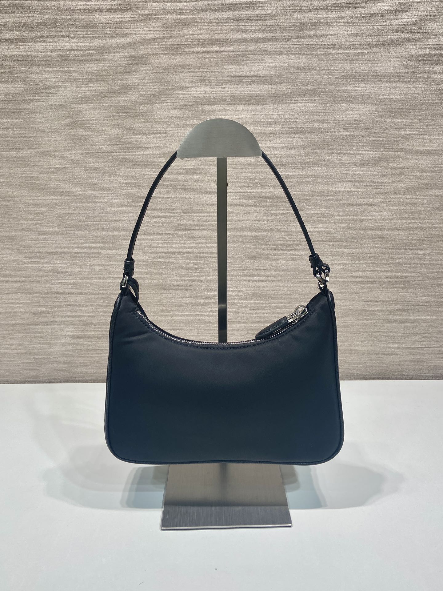 Pra*a Re-Edition 2005 Hobo Bag-22*18*6.5CM