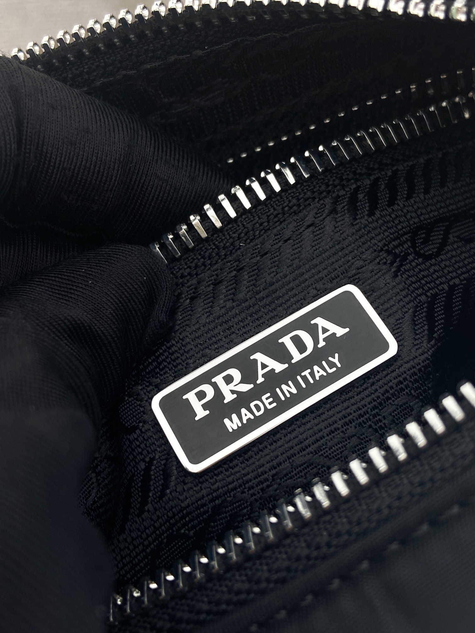Pra*a Re-Edition 2005 Hobo Bag-22*18*6.5CM