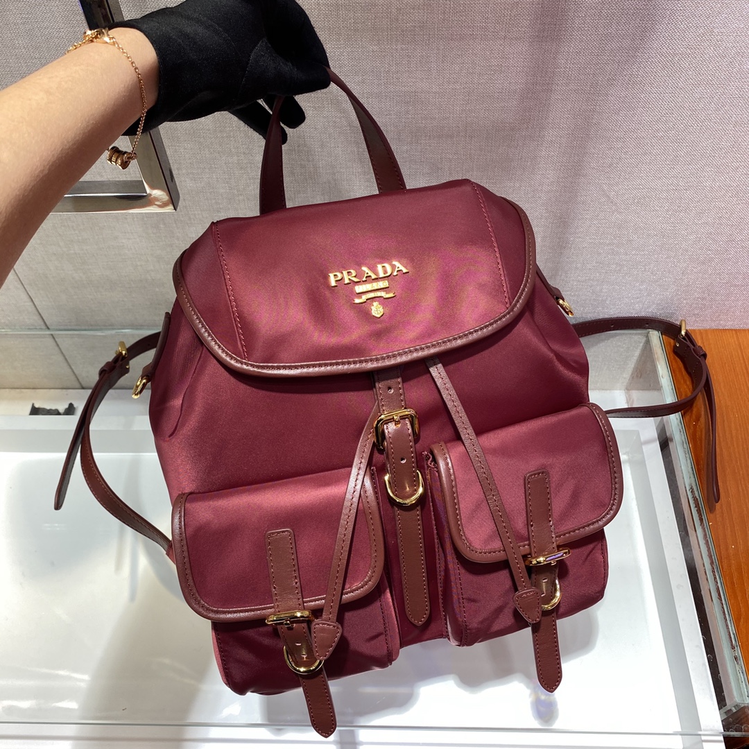 Pra*a Backpack 1BZ677A-24*28*12CM