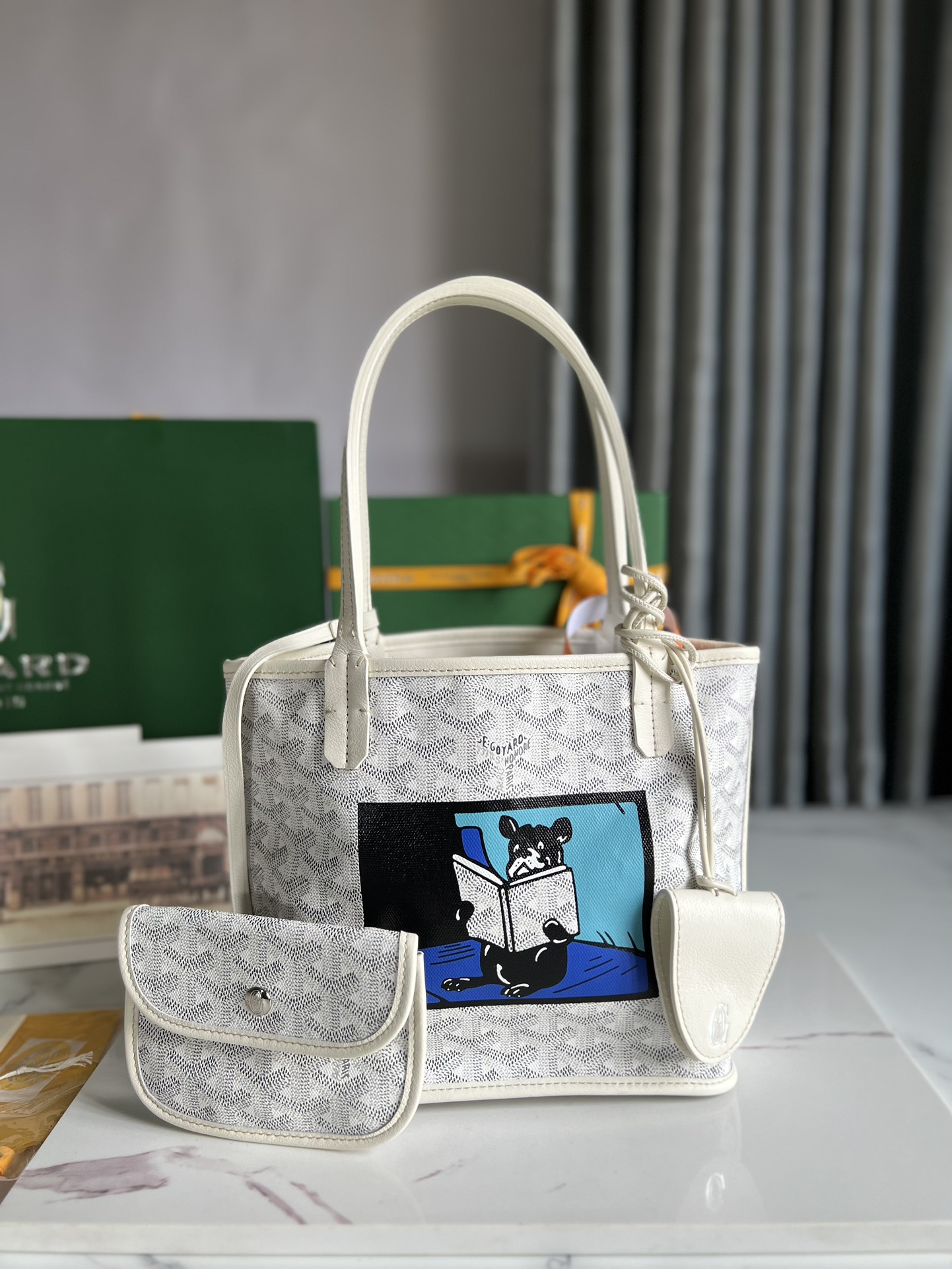 G09ard Anjou Mini Handbags-20*10*20CM