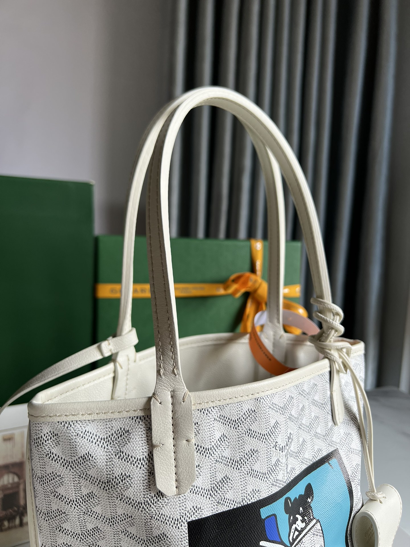 G09ard Anjou Mini Handbags-20*10*20CM