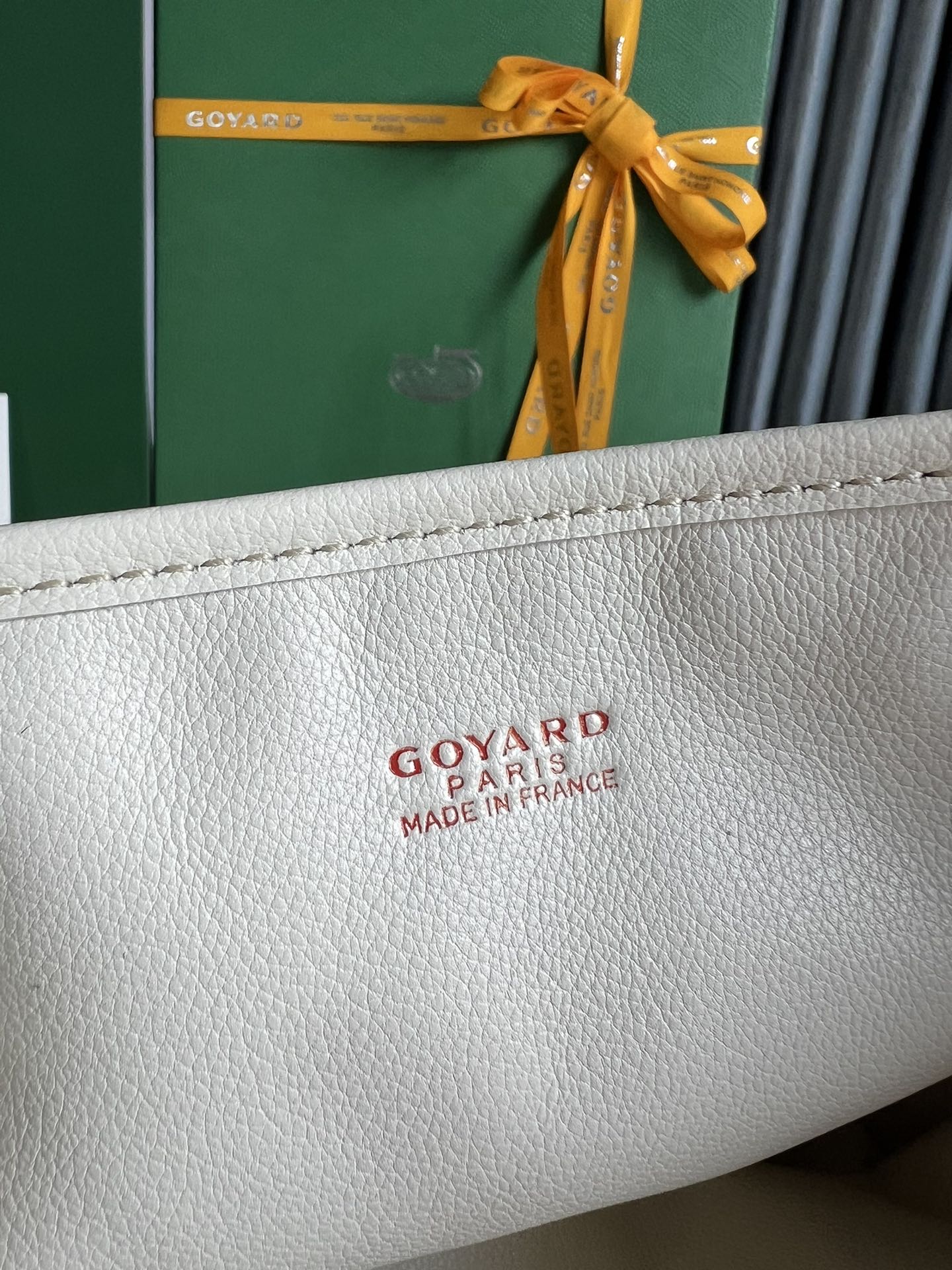 G09ard Anjou Mini Handbags-20*10*20CM