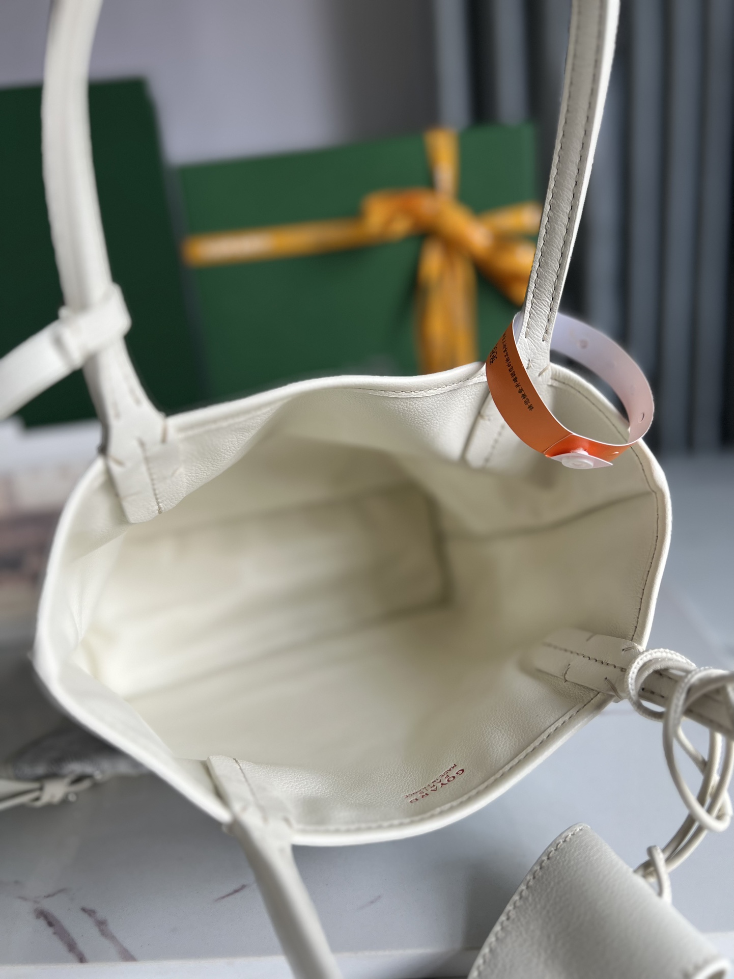 G09ard Anjou Mini Handbags-20*10*20CM