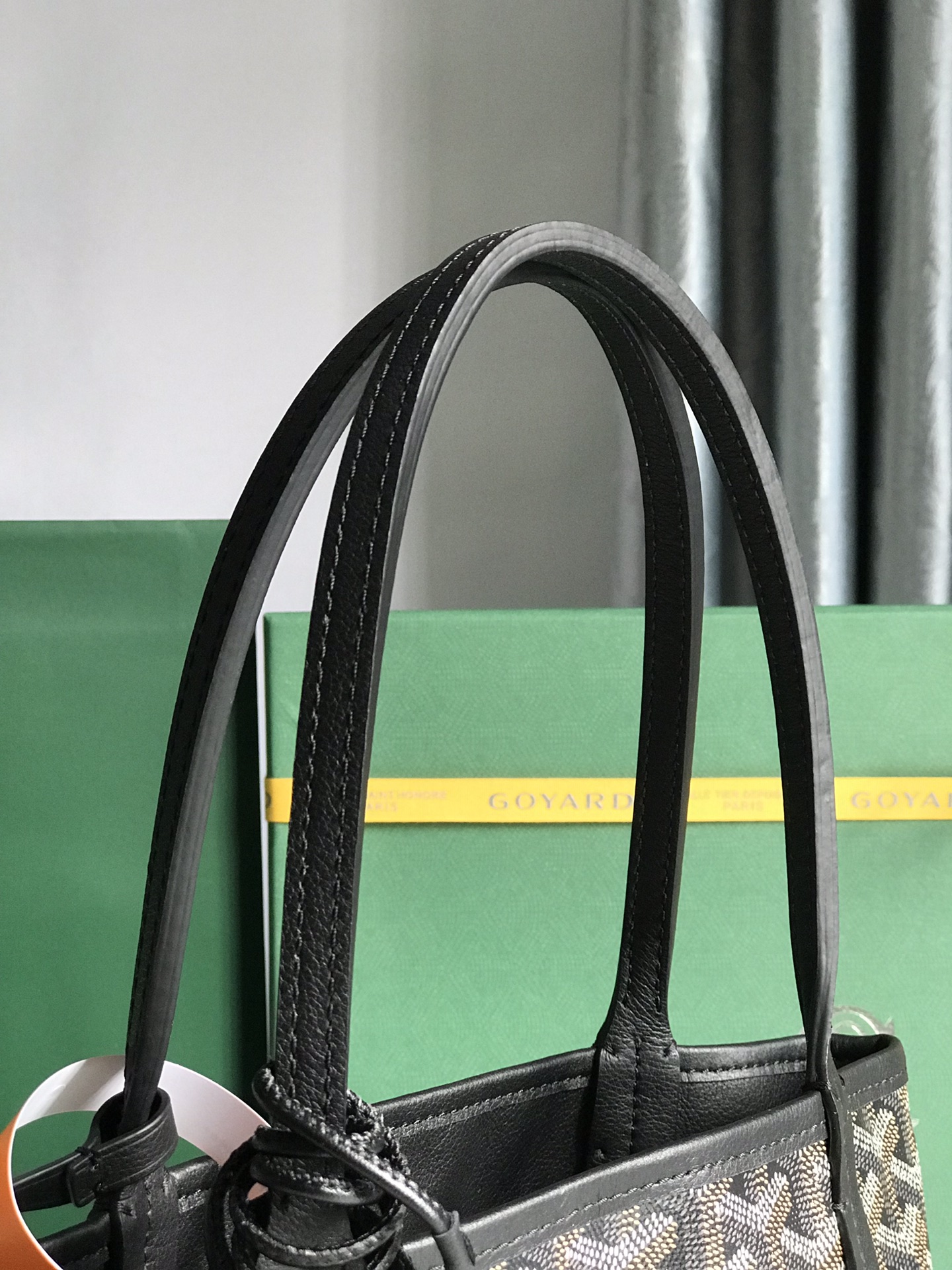 G09ard Anjou Mini Handbags-20*10*20CM