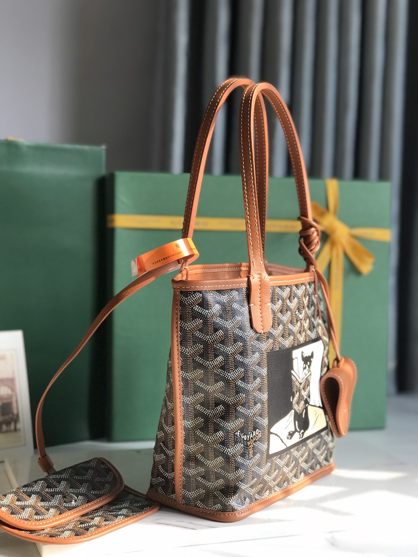 G09ard Anjou Mini Handbags-20*10*20CM