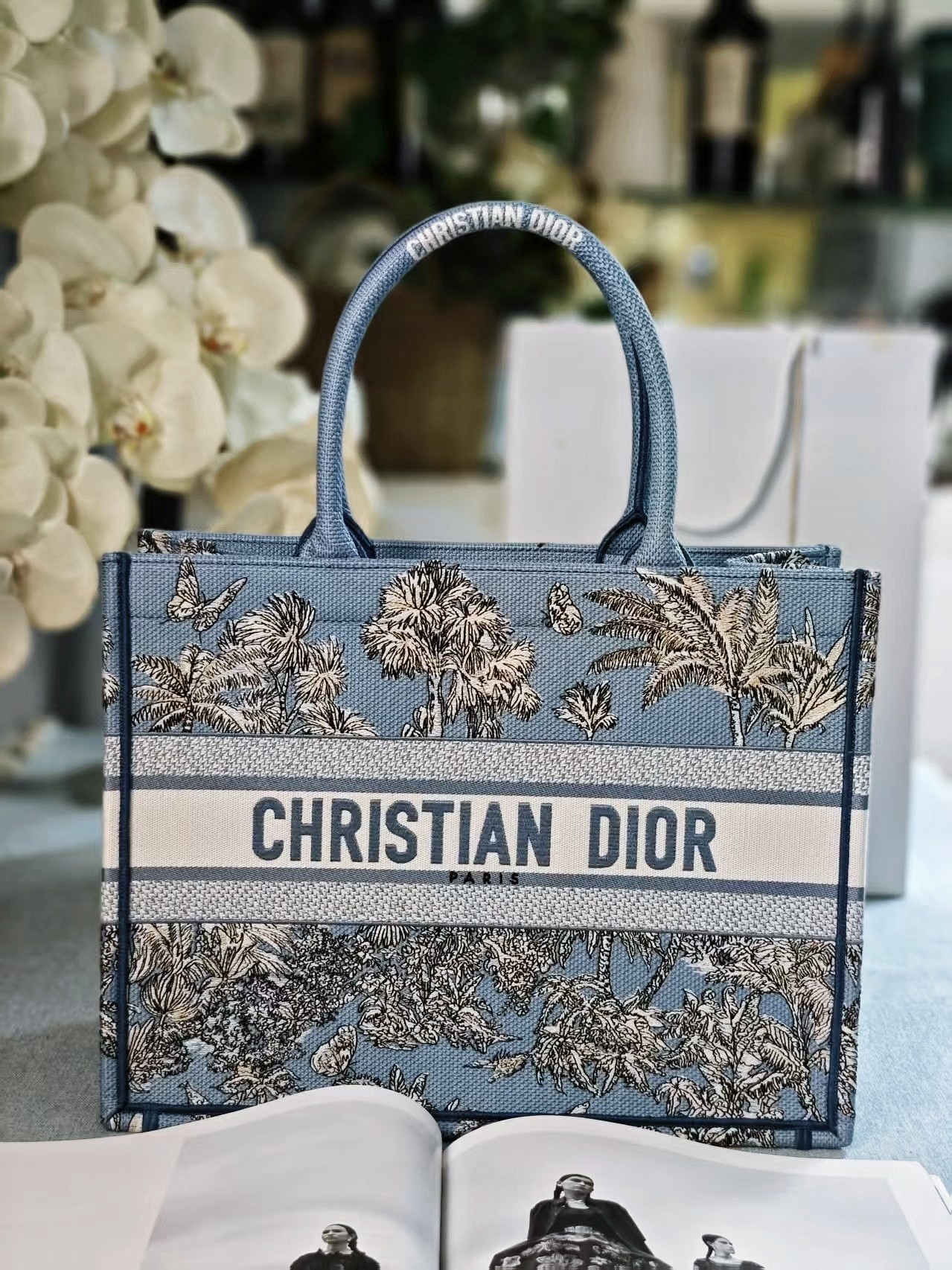 Diro Book Tote
