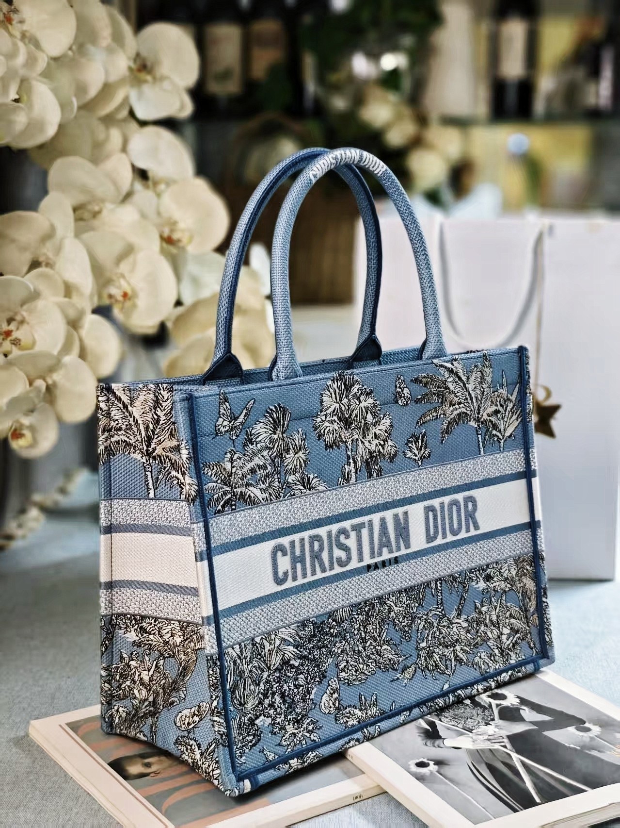 Diro Book Tote