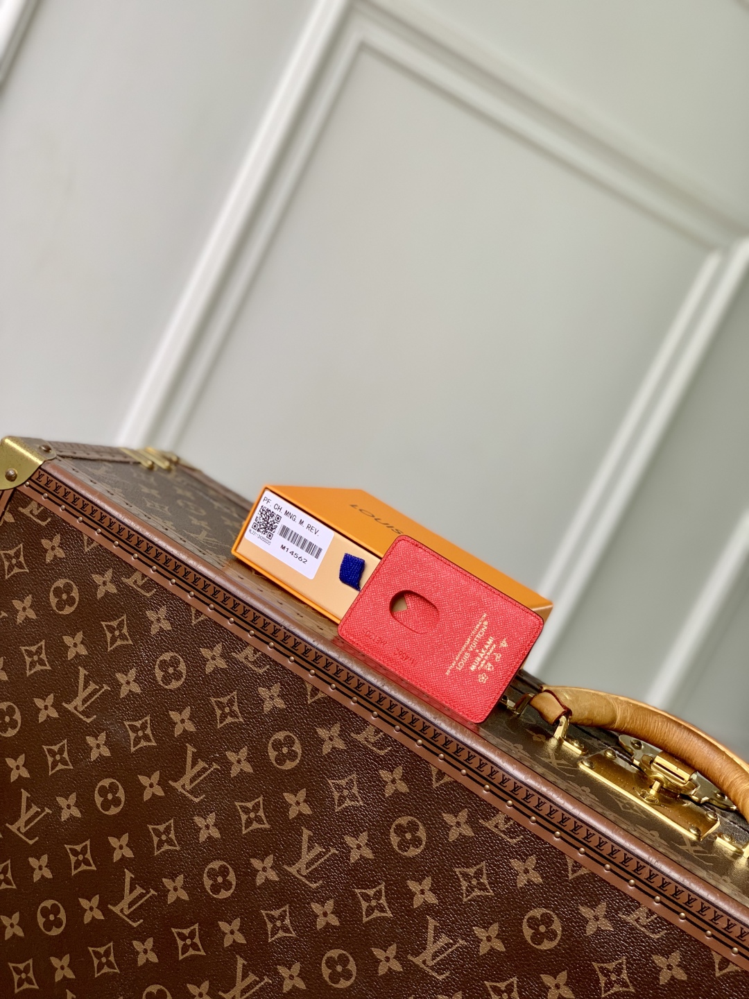 L0vis Vvtt0n Magnet Card Holder-M25654-9x 0.5 x 6.5CM