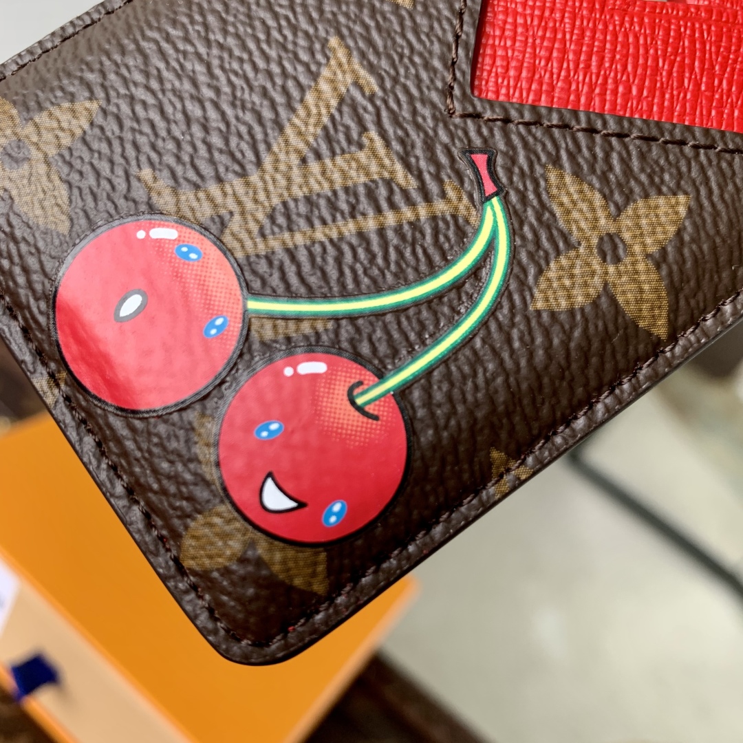 L0vis Vvtt0n Magnet Card Holder-M25654-9x 0.5 x 6.5CM