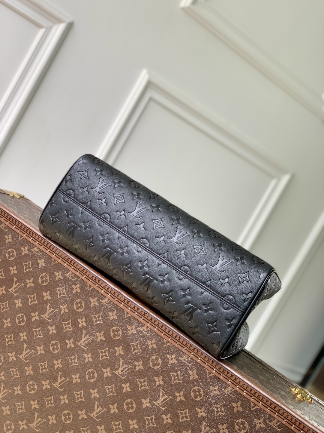 L0vis Vvtt0n Avenue MM-M25575-38.5 x 24 x 15CM