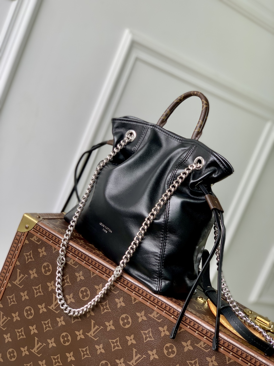 l0vis Vvtt0n vibe off duty backpack-25 x 10 x 24cm