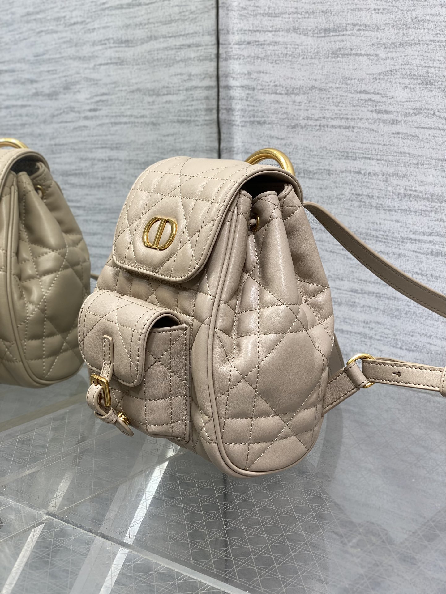 Diro Caro Backpack-20*8*18CM