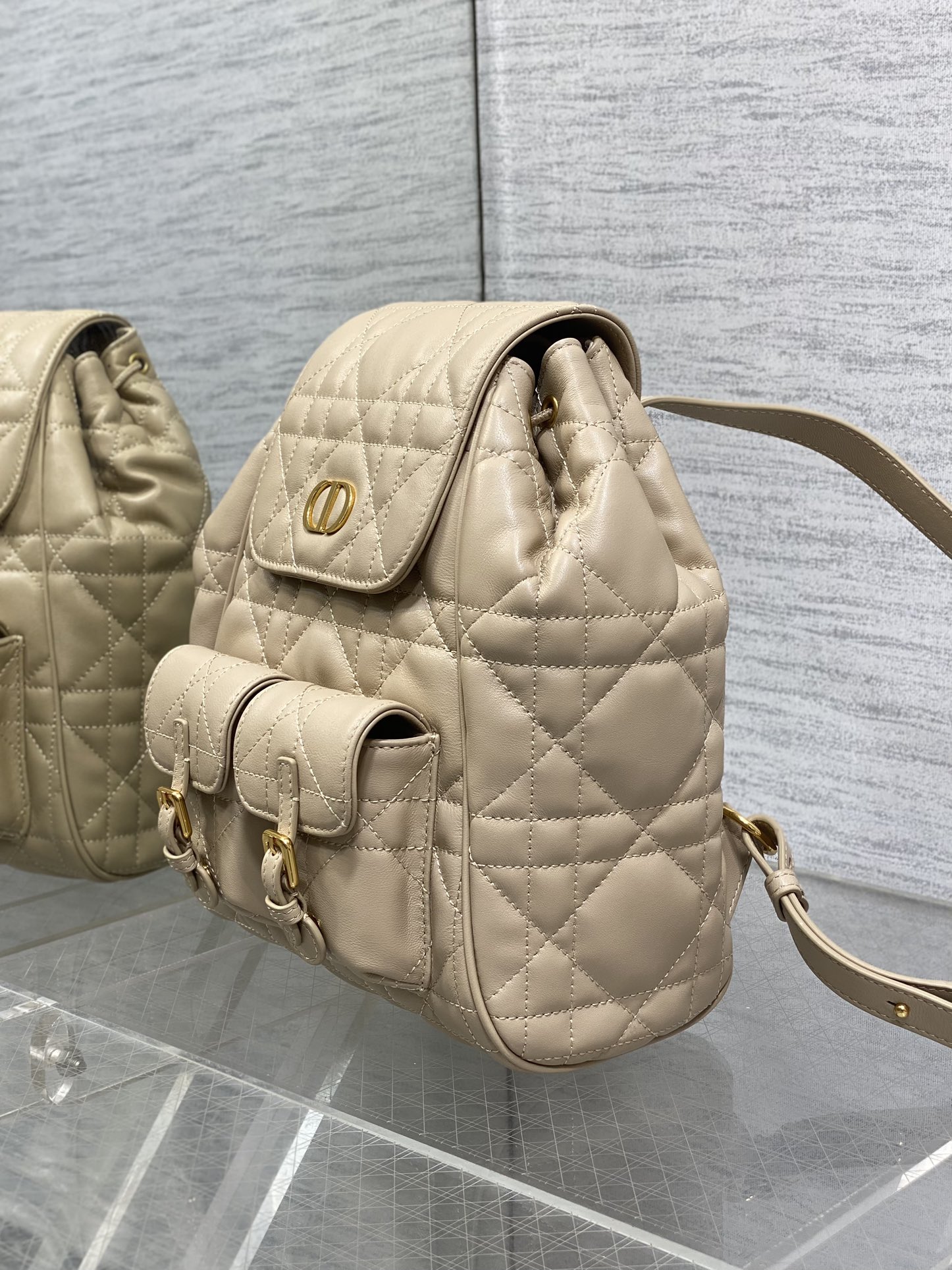 Diro Caro Backpack-23×26.7×12.5CM