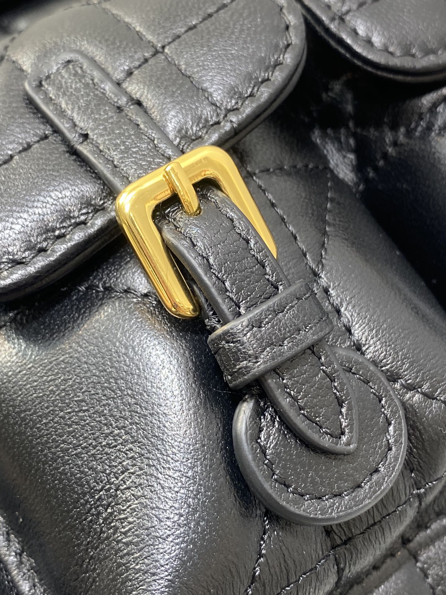 Diro Caro Backpack-23×26.7×12.5CM