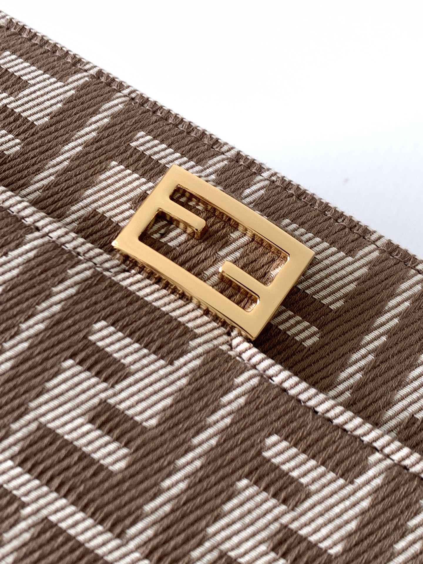 F**di Baguette Bag-21/5/11.5CM