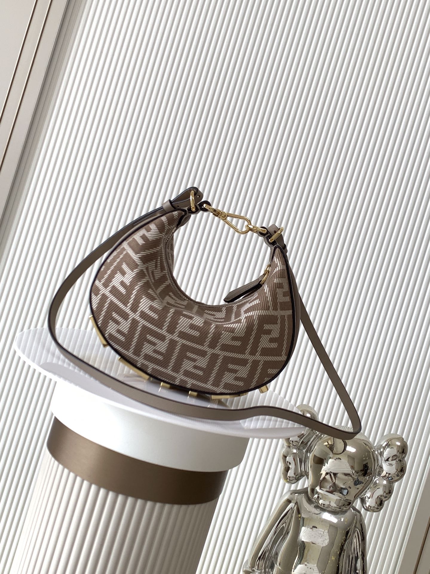 F**di Graphy Bag-20*7.5*13CM