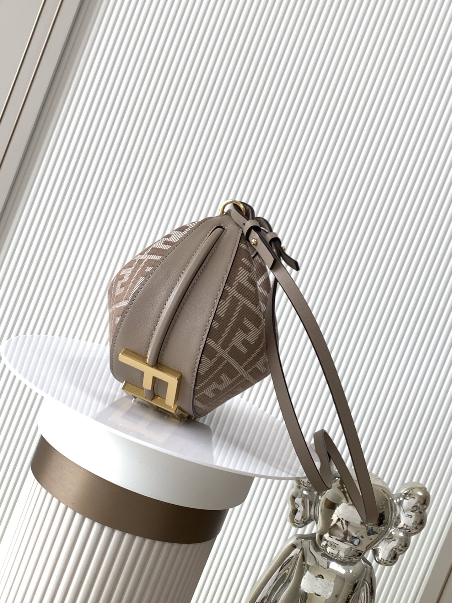 F**di Graphy Bag-20*7.5*13CM