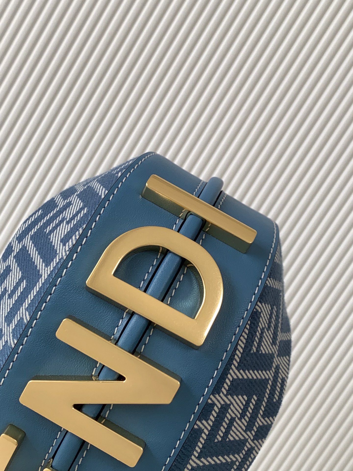 F**di graphy bag-20*7.5*13cm