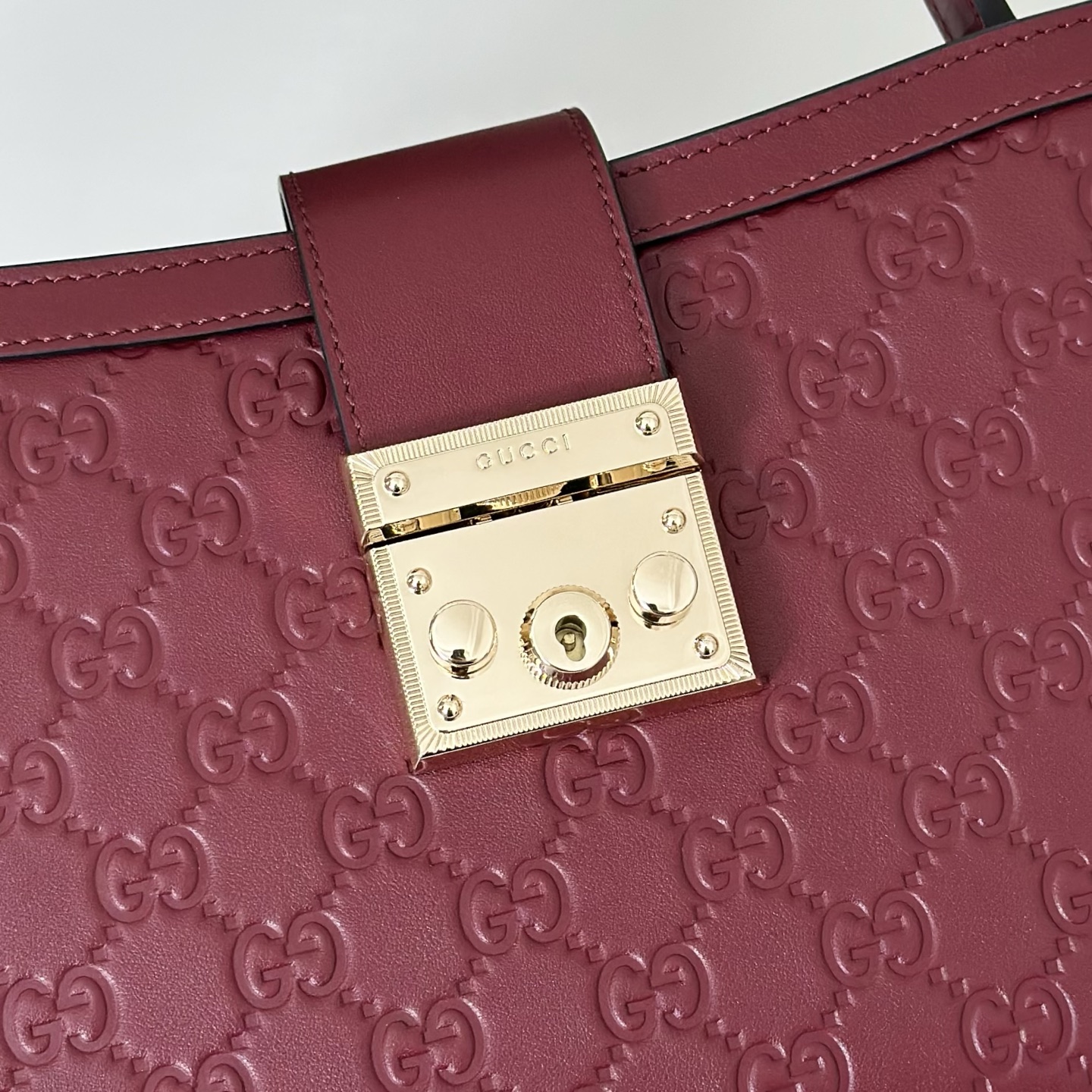 Gvc*1 Padlock Tote Bag-25.5*17.5*10CM