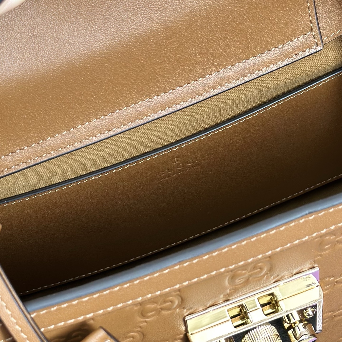 Gvc*1 Padlock Tote Bag-25.5*17.5*10CM