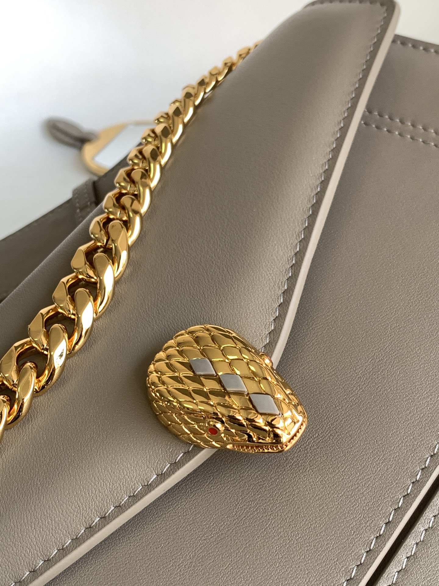 Bv1g*ai Serpenti East-West Maxi Chain Shoulder Bag-28*17*6CM