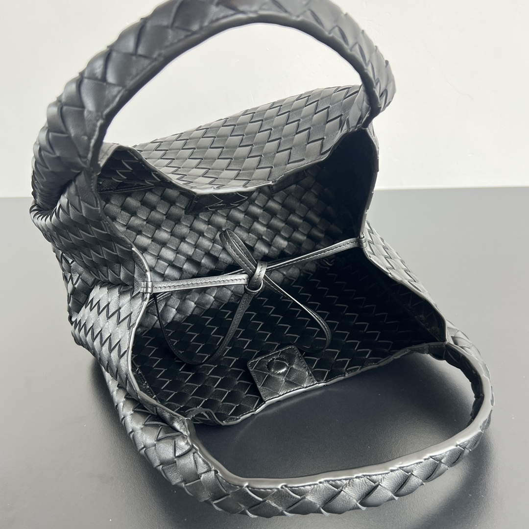 B0tt*ga Ven*ta Campana Bag-33x20x16.5CM