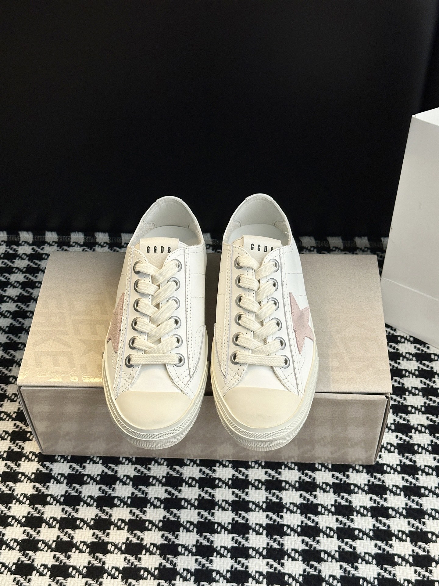 Golden Goose Sneaker(EU35-40)