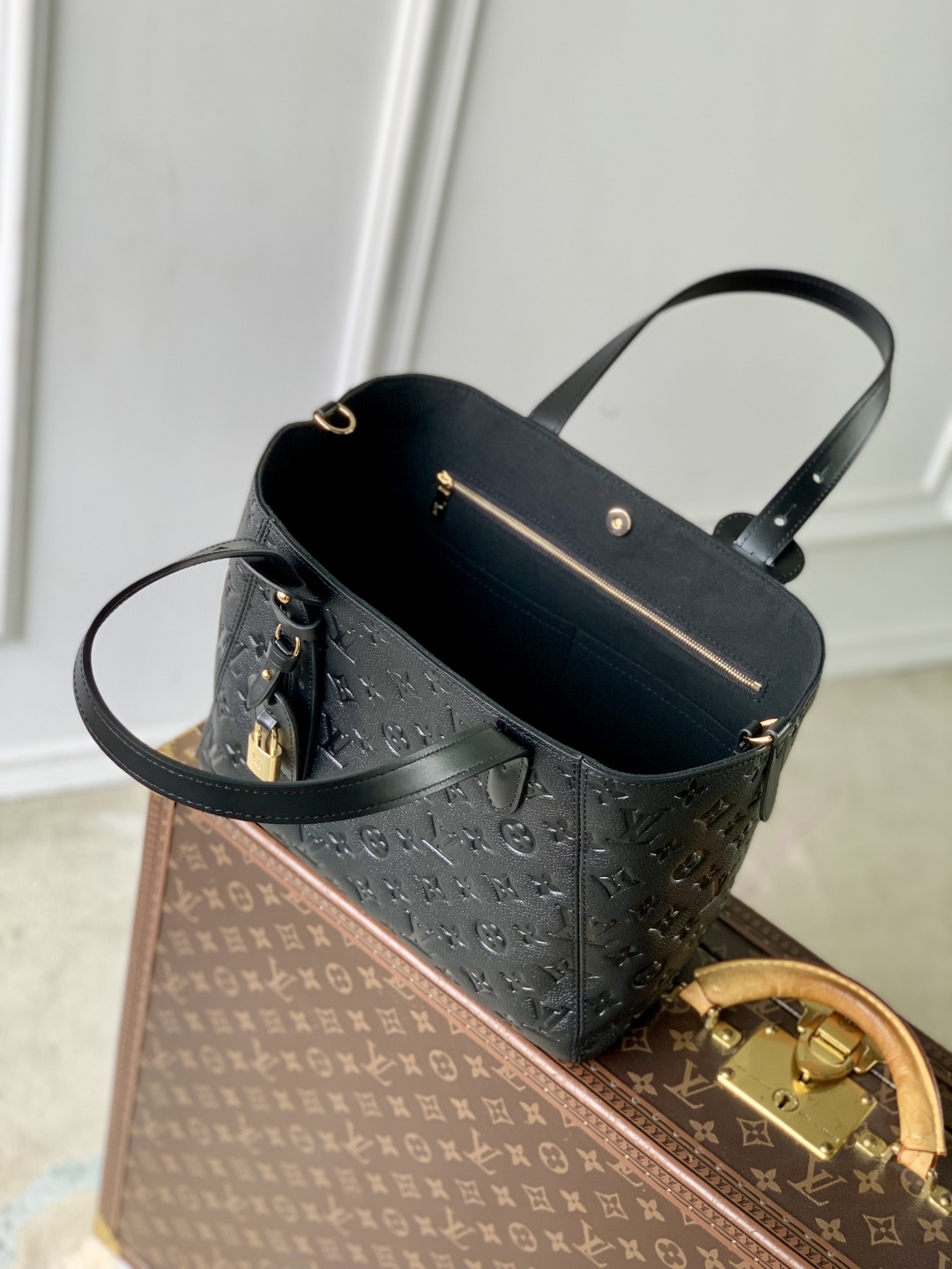 L0vis Vvtt0n Monogram Empreinte-22 x 15 x 40CM