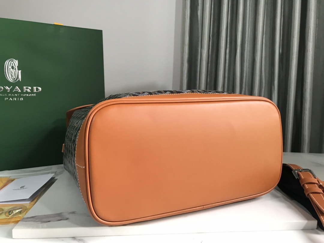 G09ard Alpin Bag -39x32x15.5cm