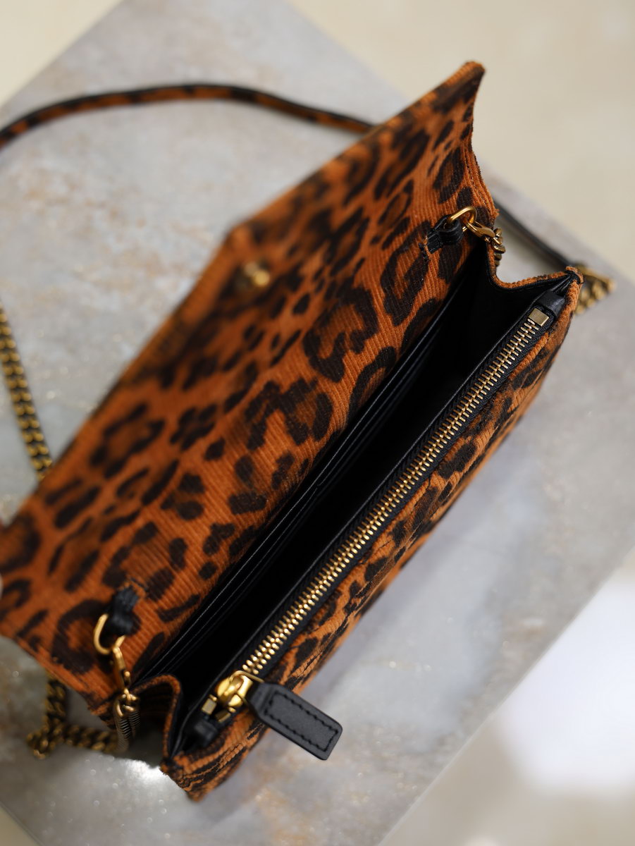 Y51 woc chain bag-19x11.5x4cm